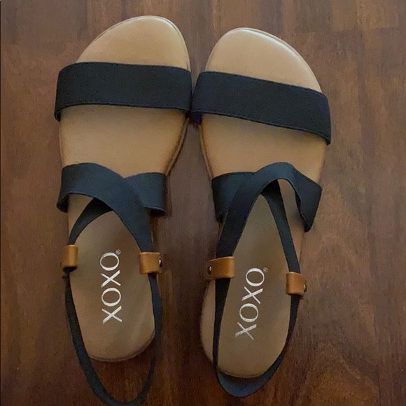 xoxo black sandals